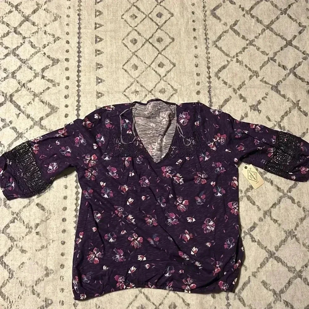 St John’s Bay 3/4 Sleeve NWT Size 1X Scroll Design around neck and Sleeve